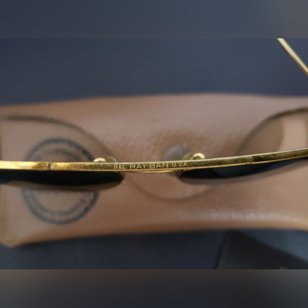 Ray-Ban Gold and Black Aviator Sunglasses - Picture 6 of 15